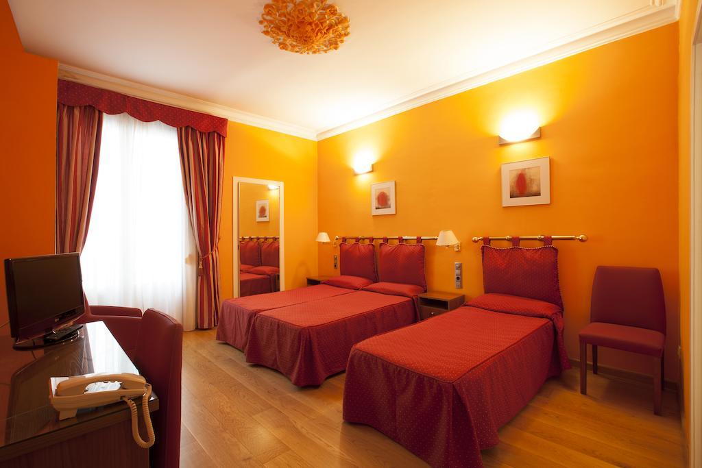 Alba Hotel Barcelona Luaran gambar