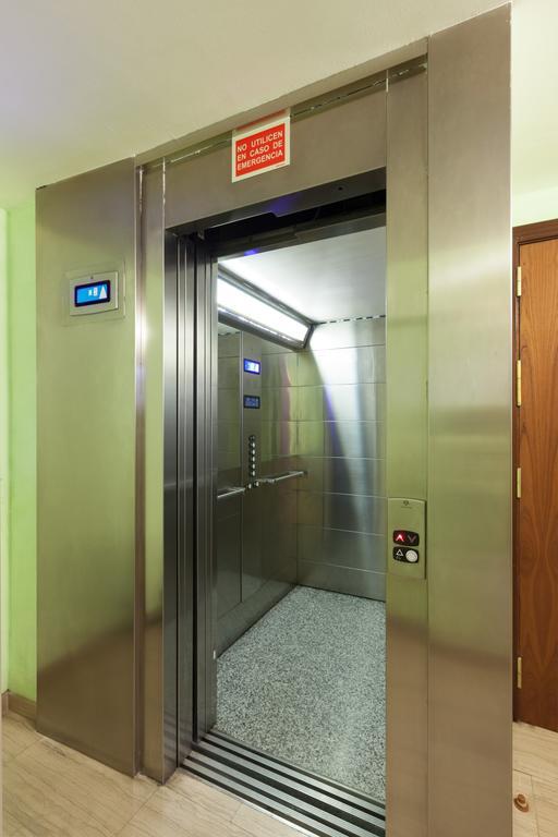 Alba Hotel Barcelona Luaran gambar