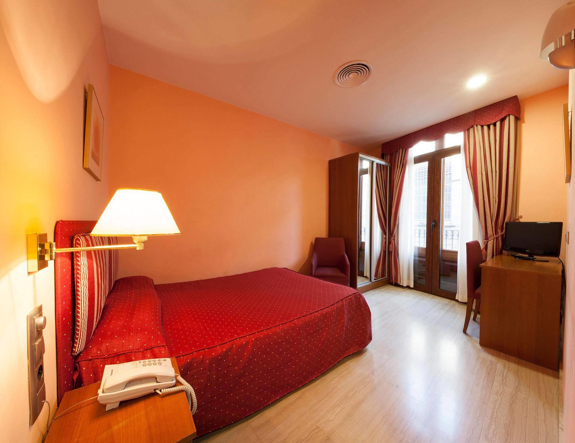 Alba Hotel Barcelona Luaran gambar